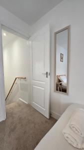 Cosy 2-Bed House with Garden & Free Parking, Soton