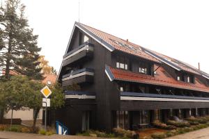 Wave 21 Nida Self Check-In Apartment