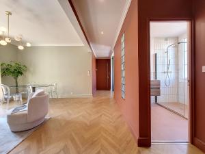 Nestor&Jeeves - PORT LYMPIA - Close Old Town - Port Area