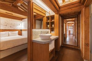 Luxury Hanok Subtle Grace