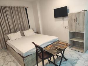 Hotel AI near Shalimar station