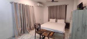 Hotel AI near Shalimar station
