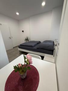 Schönes Zimmer-1 in Stuttgart-Mitte