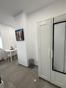 Schönes Zimmer-1 in Stuttgart-Mitte