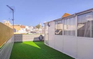 3 Bedroom Gorgeous Apartment In Malaga