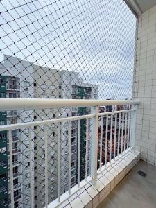 Apto lindo na rua da Praia Ocian! Venha conhecer!