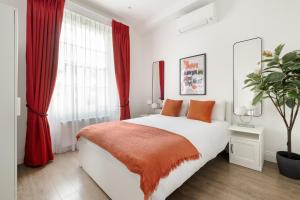 Luxury 4 Bedroom Apartment in Central London