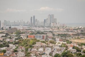 Apartamento 2BR con vista al mar y cerca al aeropuerto