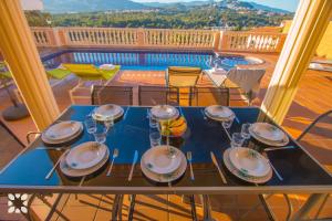 Villa Iris by Abahana Villas