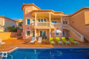 Villa Iris by Abahana Villas