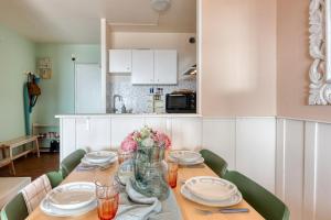 Le Boulevard des Cigales - Proche du Port