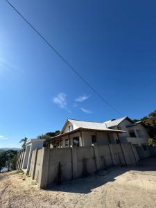 Refúgio à Beira da Lagoa