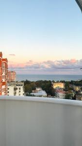 Апартаменти в центрі міста з видом на море, парк Шевченко, пляж Ланжерон, Луна-парк