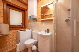 Domki Janosik - Komfortowy domek w górach, na dużej ogrodzonej działce, przyjmujemy psy bezpłatnie, w Łopusznej, niedaleko Nowego Targu i Białki Tatrzańskiej na Podhalu