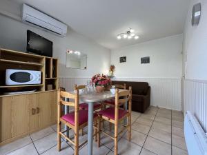 Appartement Studio Cabine - proche plage du Grazel GN400-032