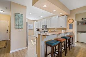 New Lakefront Sanctuary Duo - Island Living