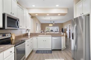 New Lakefront Sanctuary Duo - Island Living