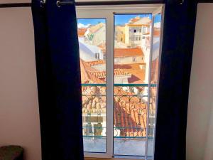 02Lisbon Downtown Private Bedroom River View