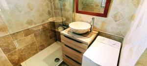 Charming 2-room apartment with balcony in the city