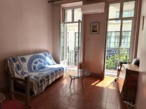 Cannes Suquet proche plage Palais des congrès - 2P + Mezzanine