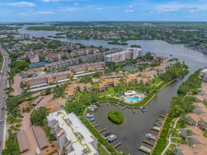 Midnight Cove II 313F