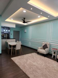 VistaNa at Vista Bangi with Highspeed WIFI, 2 Parkings, COWAY and Washing Machine