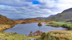 Finest Retreats - Pandy Traditional Yurt