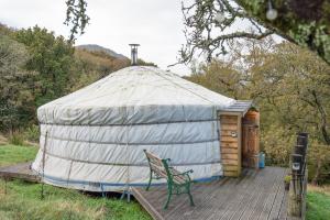 Finest Retreats - Pandy Traditional Yurt