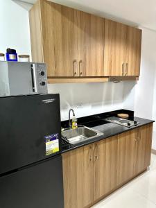 City SkyView - Level 24 - Pool - Lush Residences