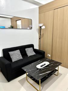 City SkyView - Level 24 - Pool - Lush Residences