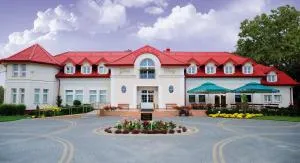 金橡树酒店 - 比亚沃布热吉