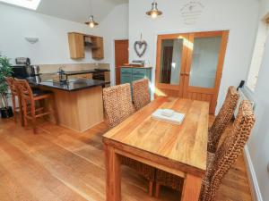 Hideaway Cottage No 1