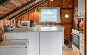 Amazing Home In Humble With Wifi