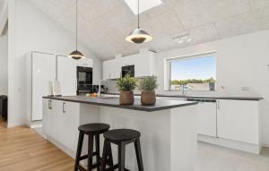 Gorgeous Home In Glesborg With Sauna