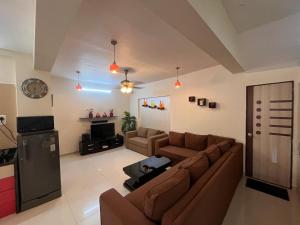 Royal Villa 1 - Luxurious 2BHK Villa with Huge Pvt Swimming Pool