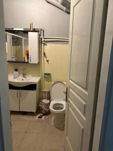 Cozy Room in Heart of Istanbul