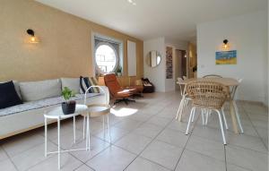 2 Bedroom Lovely Apartment In Oostende