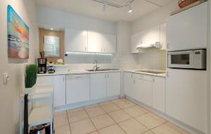 2 Bedroom Lovely Apartment In Oostende