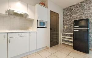 2 Bedroom Lovely Apartment In Oostende