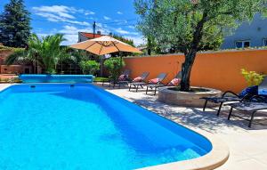 Amazing Apartment In Medulin With Swimming Pool