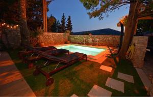 House With Heated Pool