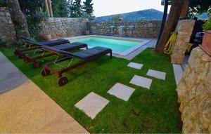 House With Heated Pool