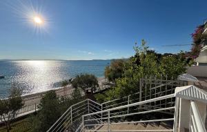 2 Bedroom Stunning Apartment In Podstrana