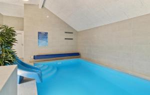 Cozy Home In Glesborg With Sauna