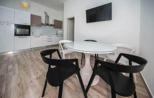 Awesome Apartment In Podstrana With Wifi
