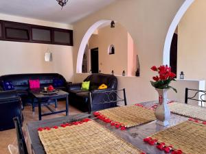 Villa Riad Style - WIFI & Garden