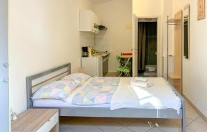 Amazing Apartment In Lopar With Wifi