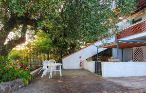 1 Bedroom Awesome Apartment In Casal Velino