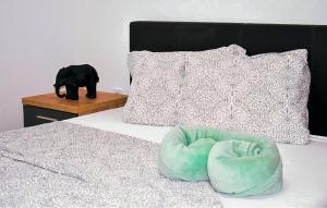 1 Bedroom Cozy Apartment In Vrsi