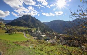 2 Bedroom Lovely Apartment In Frazione Zortea